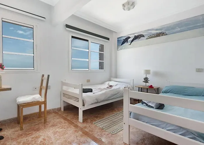 Spacious With Private Terrace 度假居