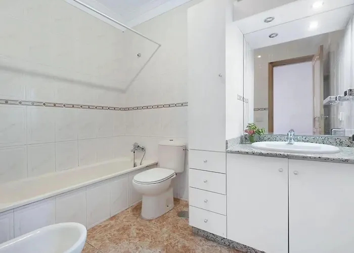 Spacious With Private Terrace 펜션